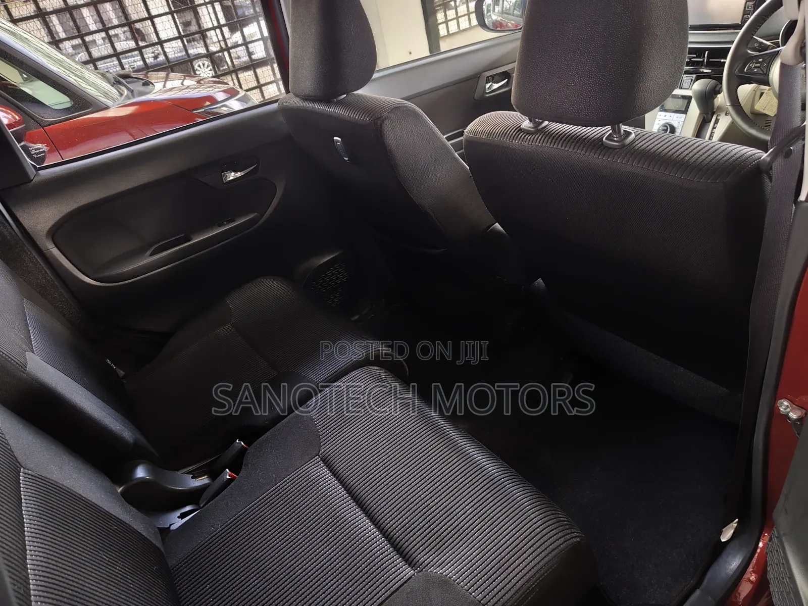 Daihatsu Move 2020 Red