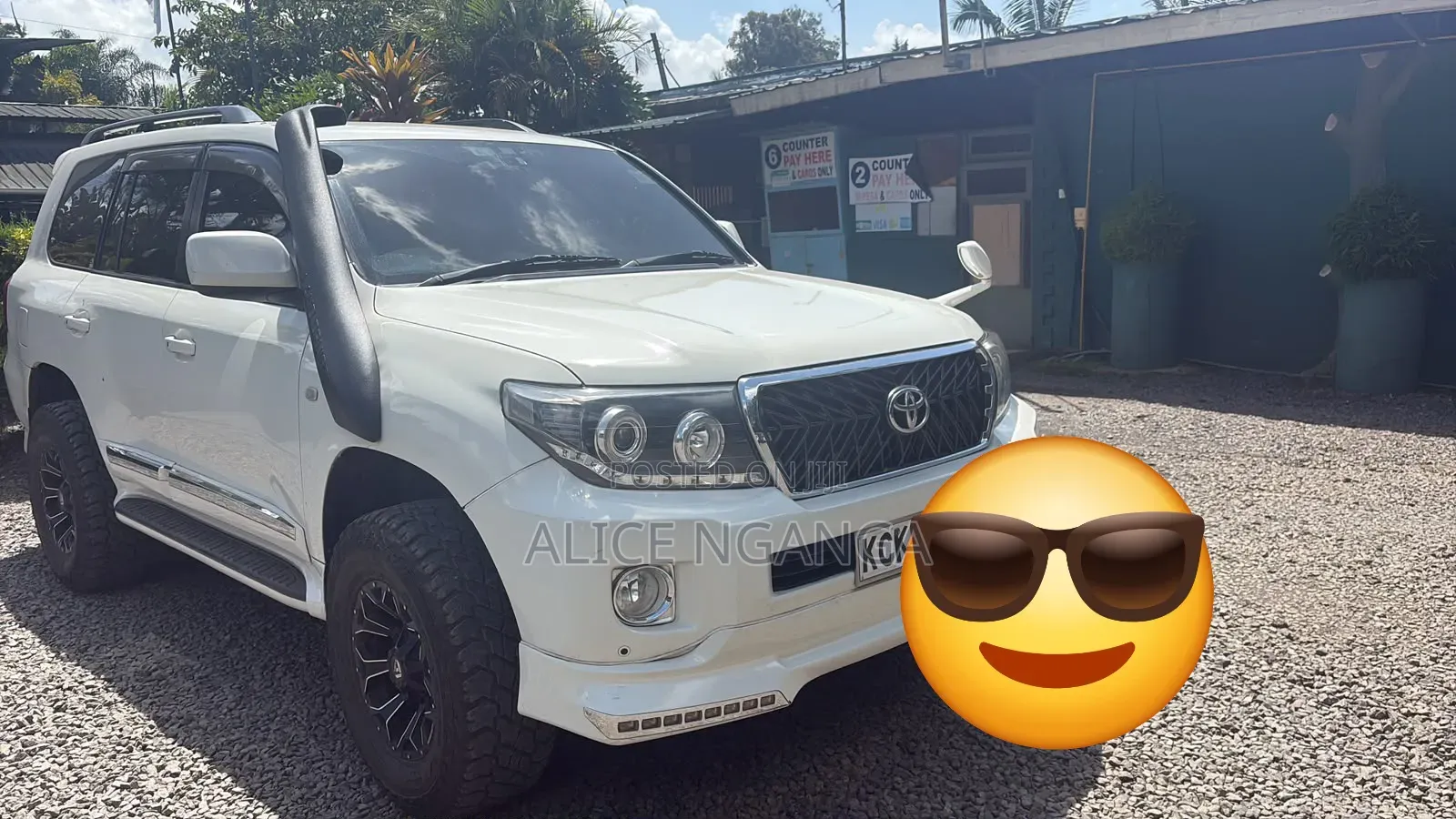 Toyota Land Cruiser 2009 White