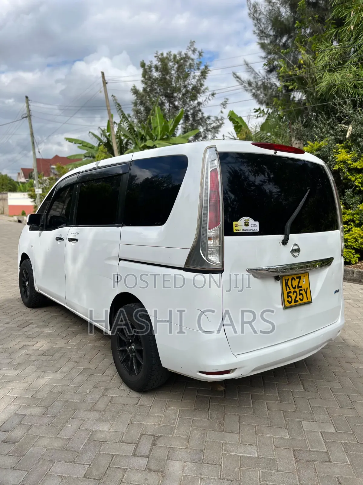 Nissan Serena 2013 White