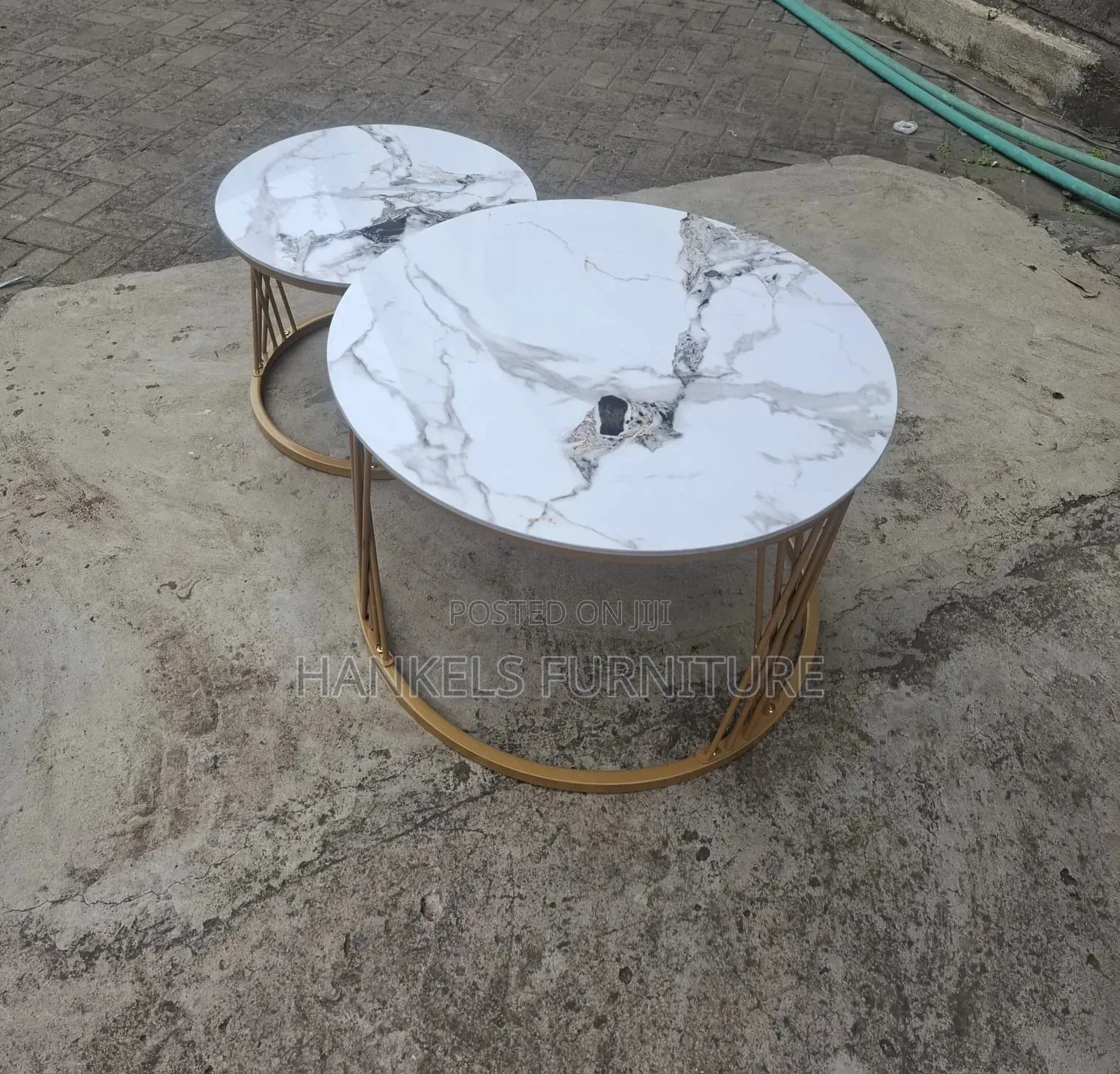 Nesting Round Coffee Table