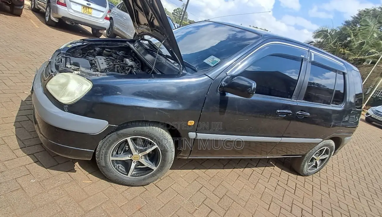 Toyota Raum 1.5 FWD 2000 Black