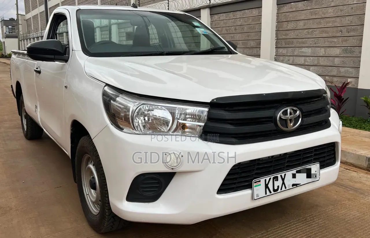Toyota Hilux Revo Single Cab Deisel 2.4 RWD 2018 White