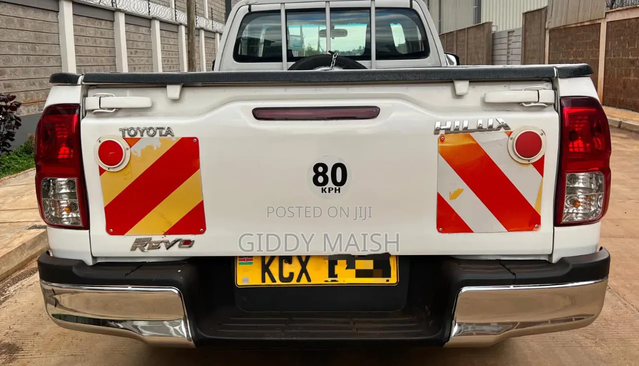 Toyota Hilux Revo Single Cab Deisel 2.4 RWD 2018 White