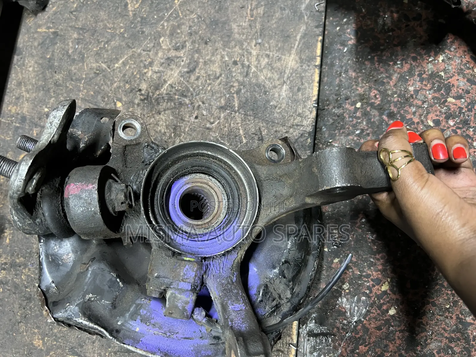Premio Nyoka Front Hub