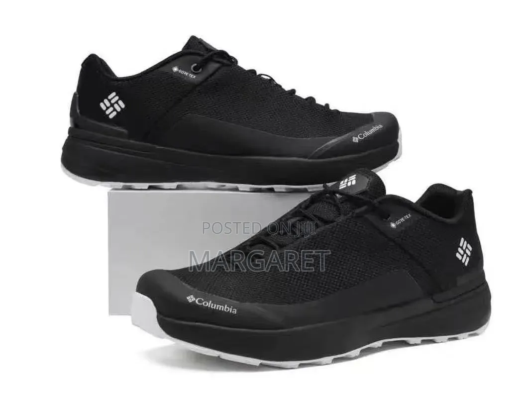 Columbia Sneakers