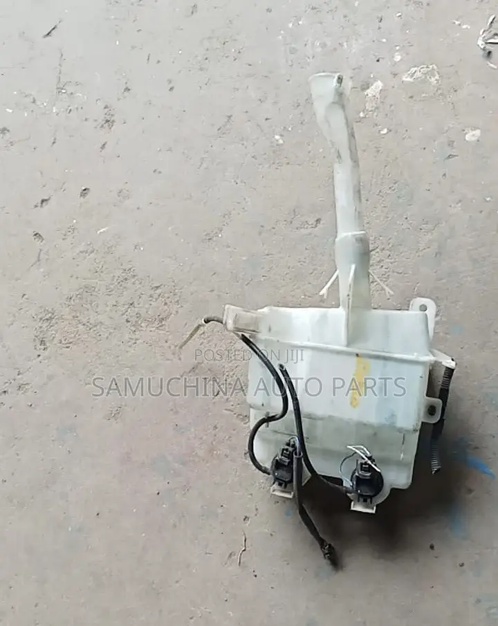 Washer Bottle Toyota Wish New Model
