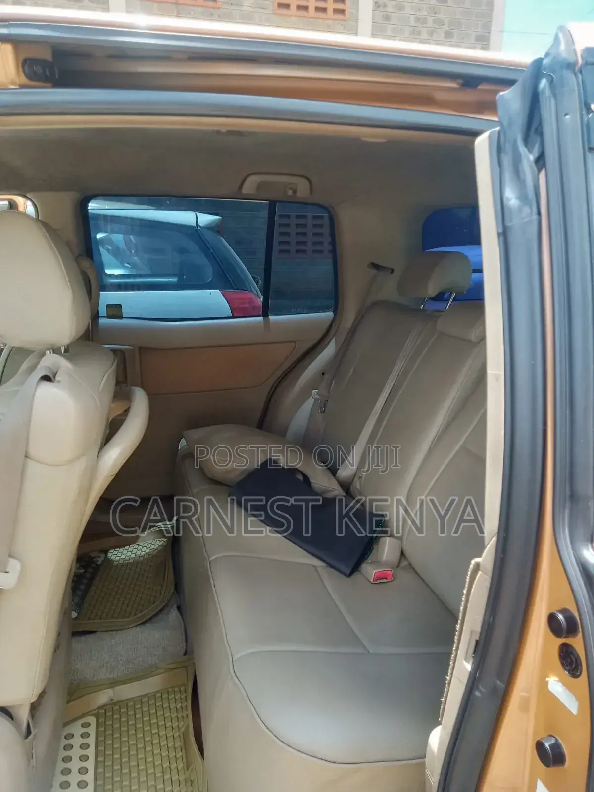 Toyota Raum 2010 Brown