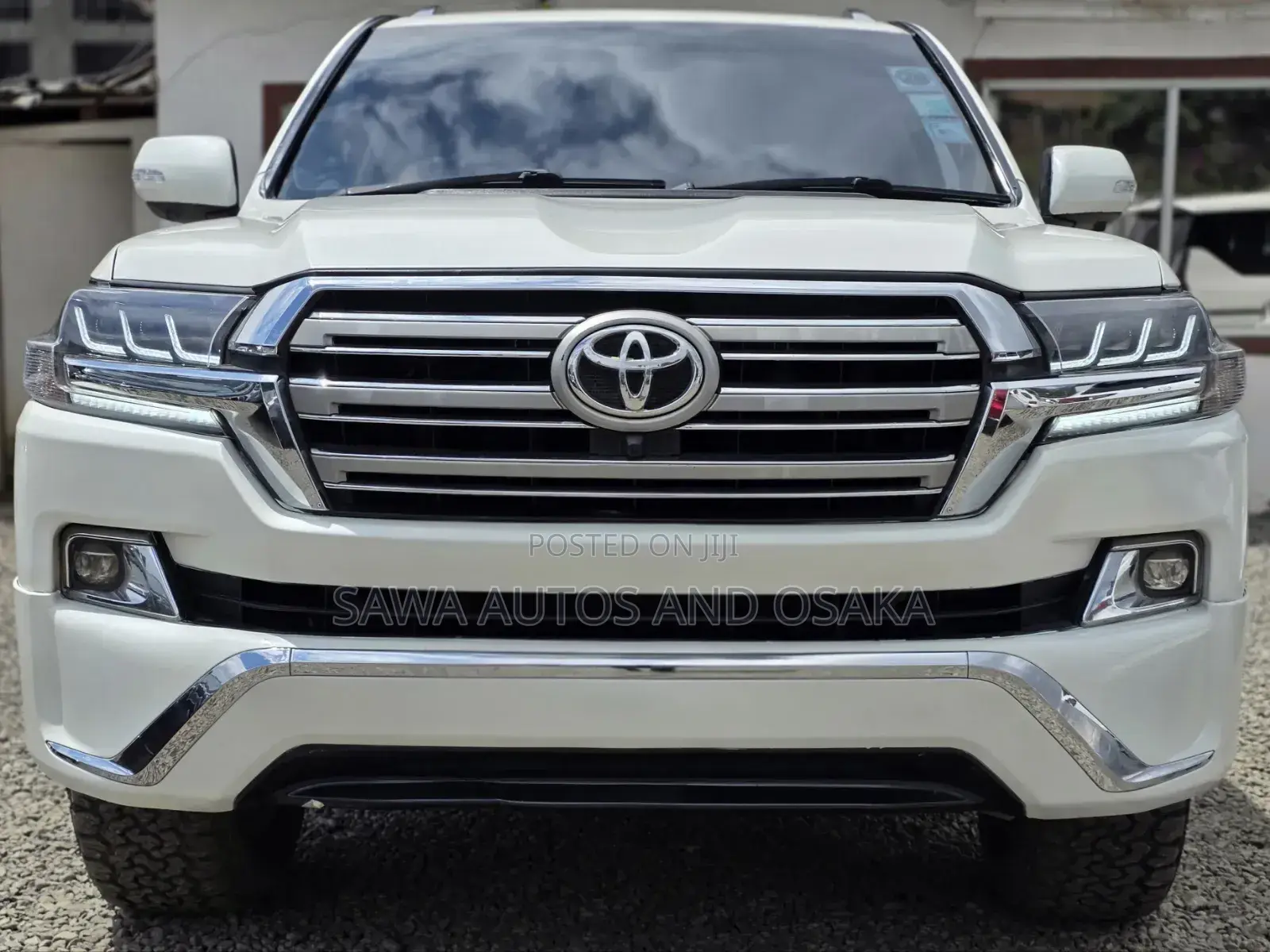Toyota Land Cruiser 2010 Pearl