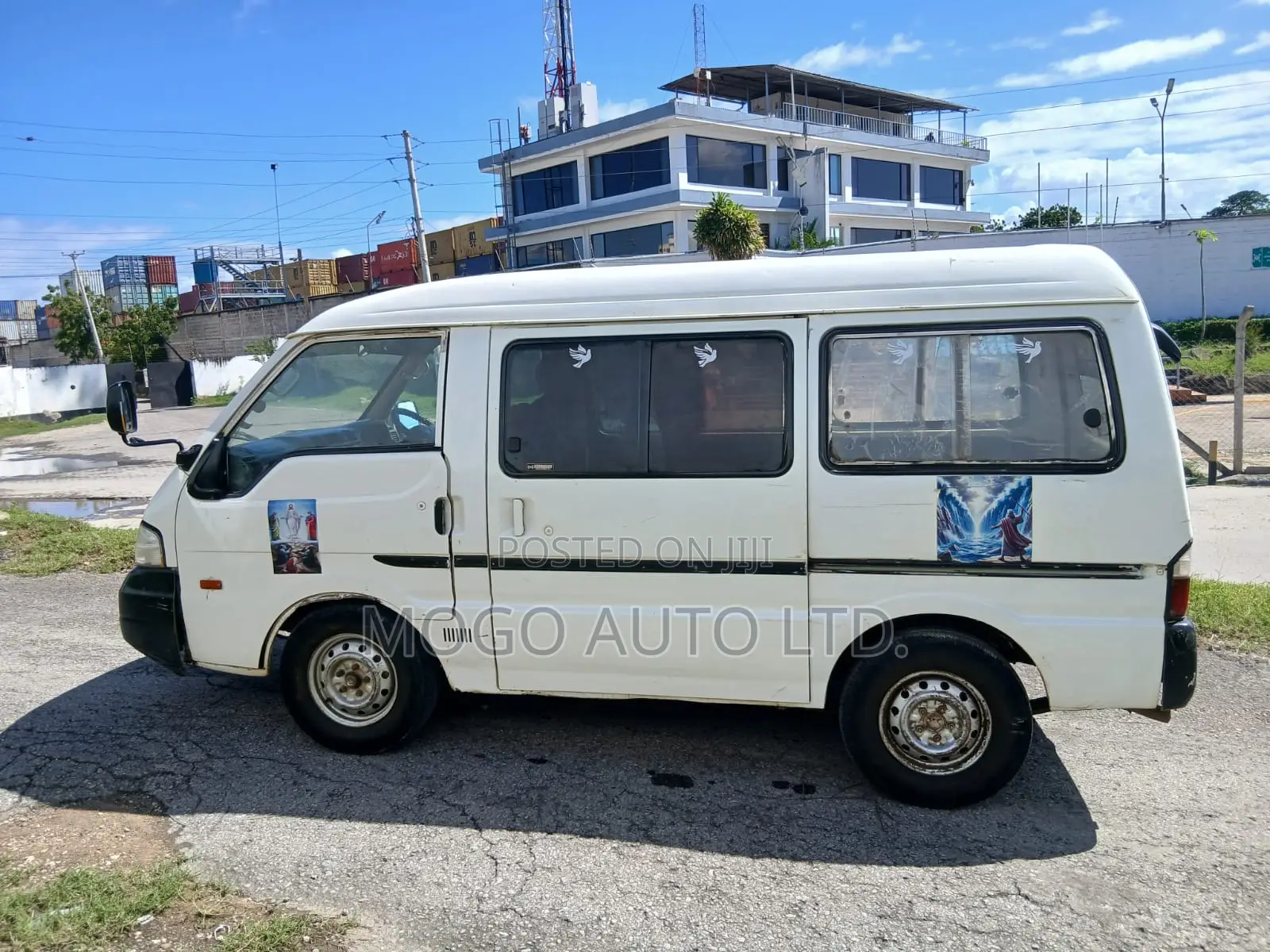 Mazda Bongo 2007 White