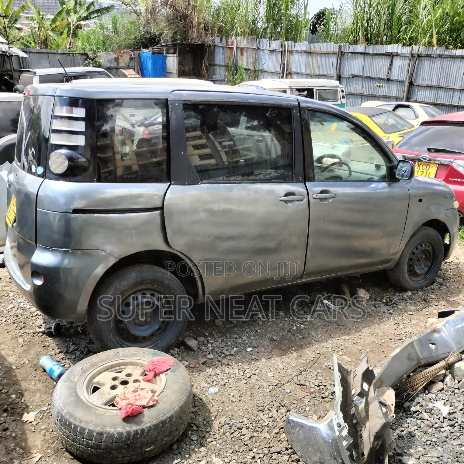 Toyota Sienta 2010 Gray