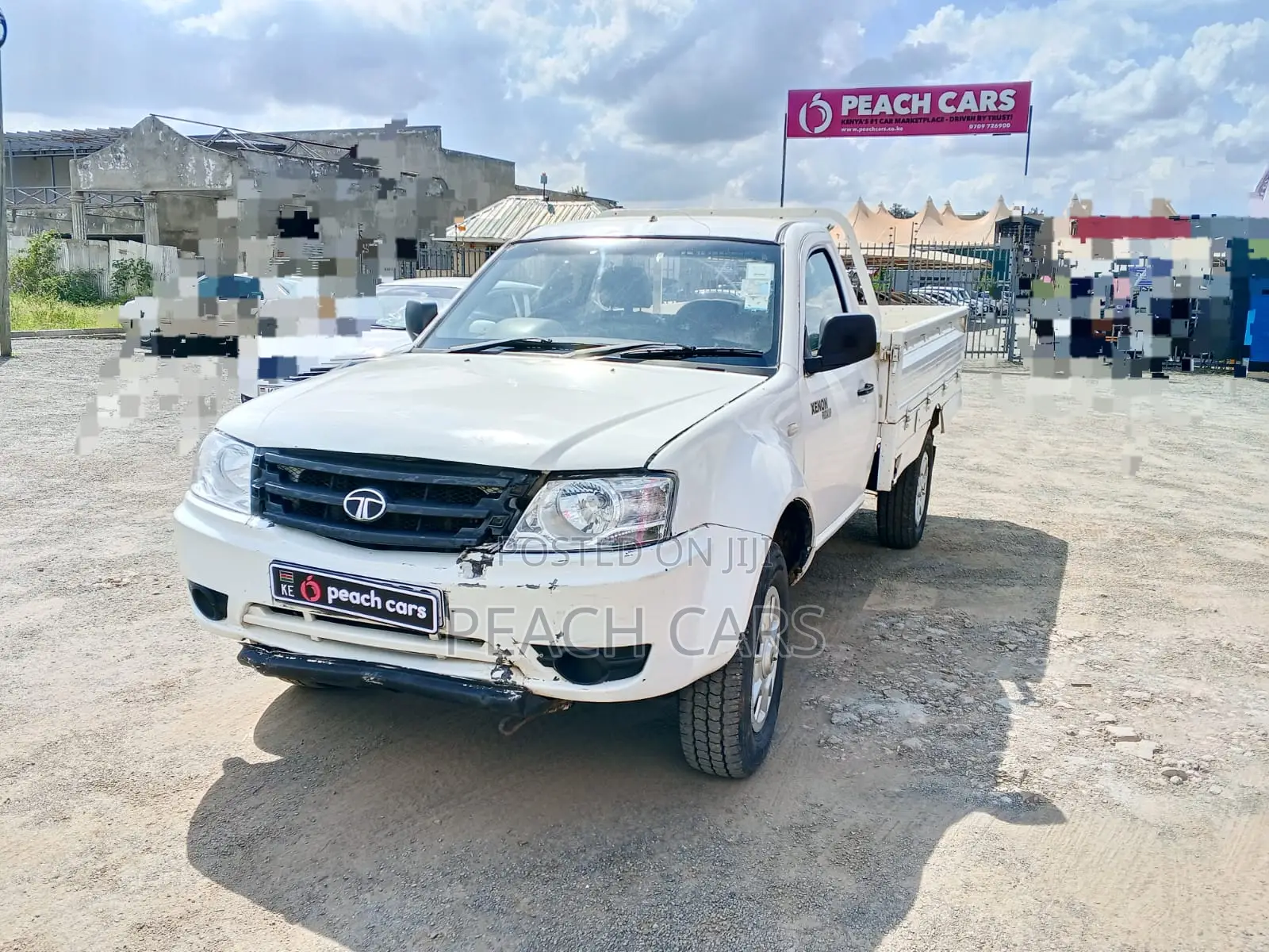 Tata Xenon 2018 White