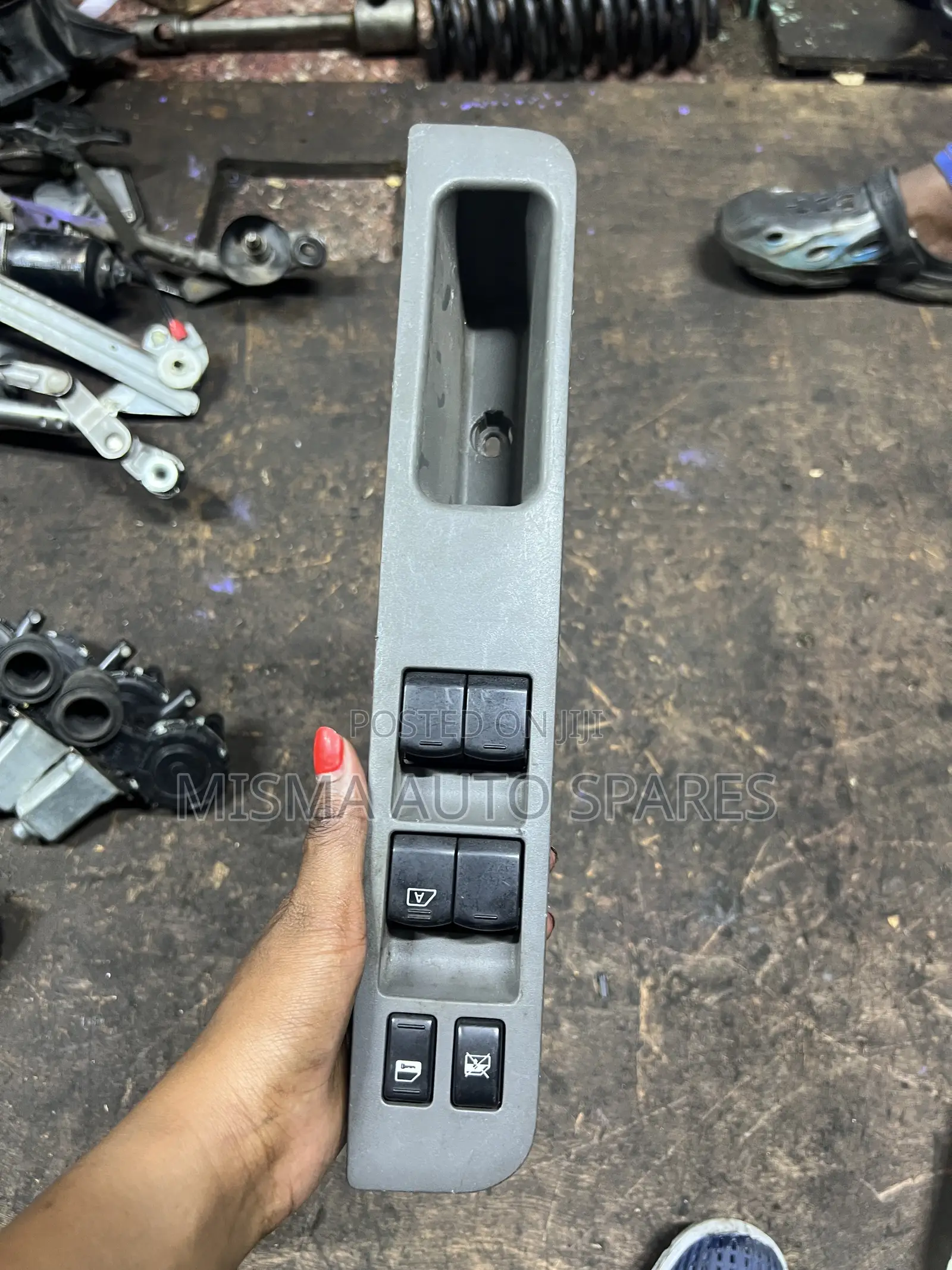 Nissan Tiida Door Main Switch
