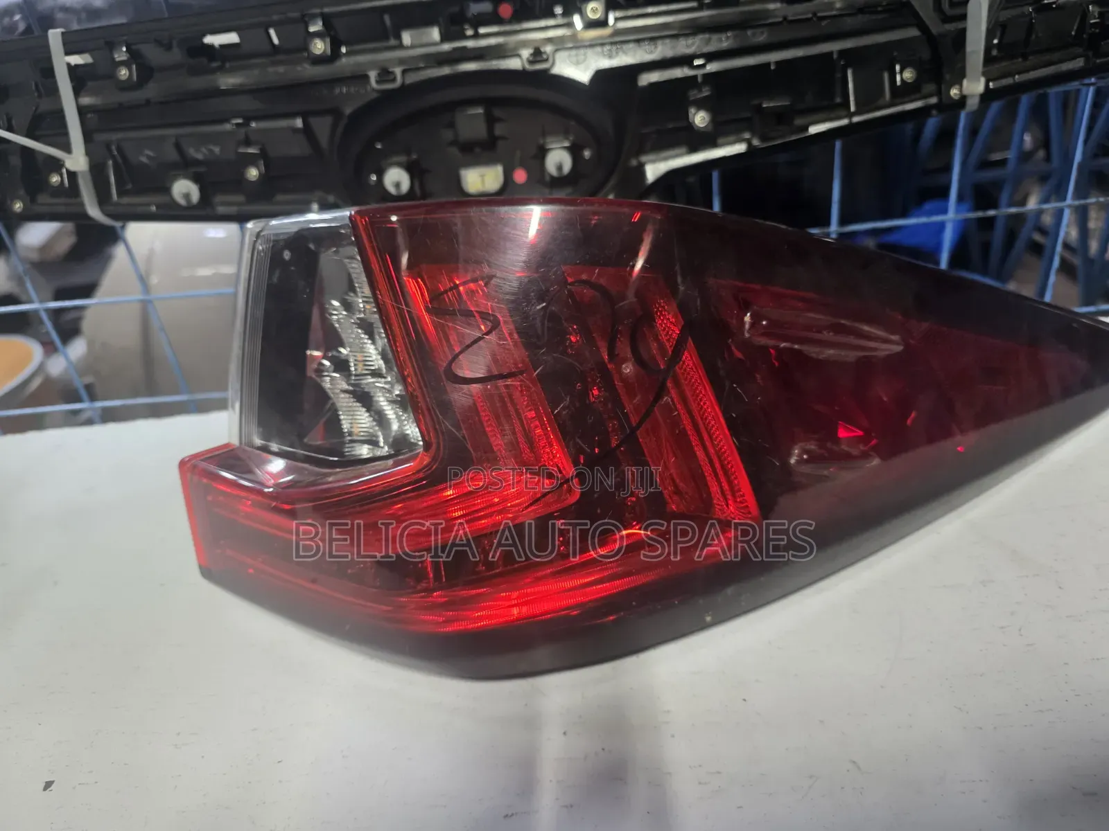 Lexus Nx 450 Taillight