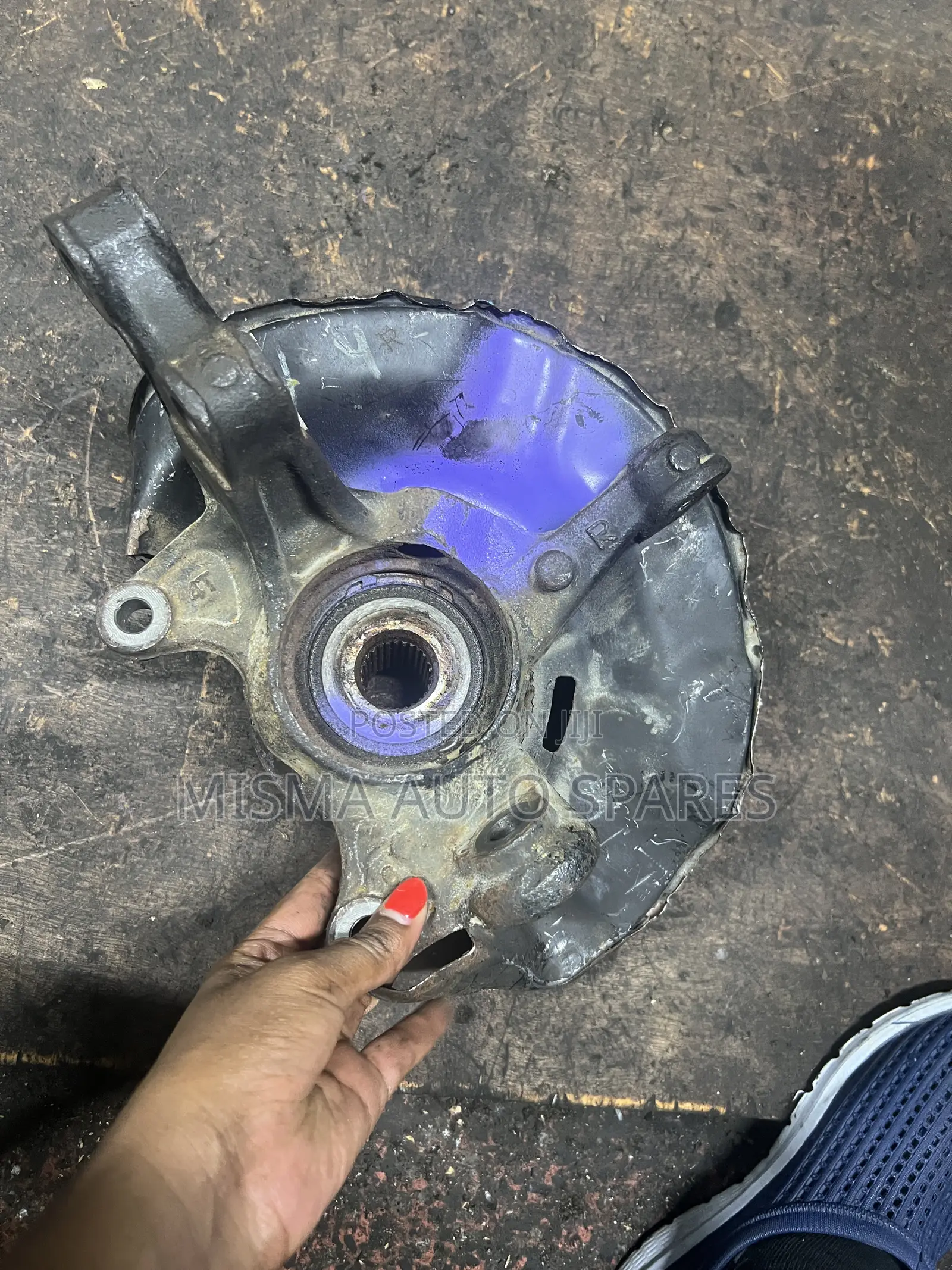 Premio 260 Front Hub