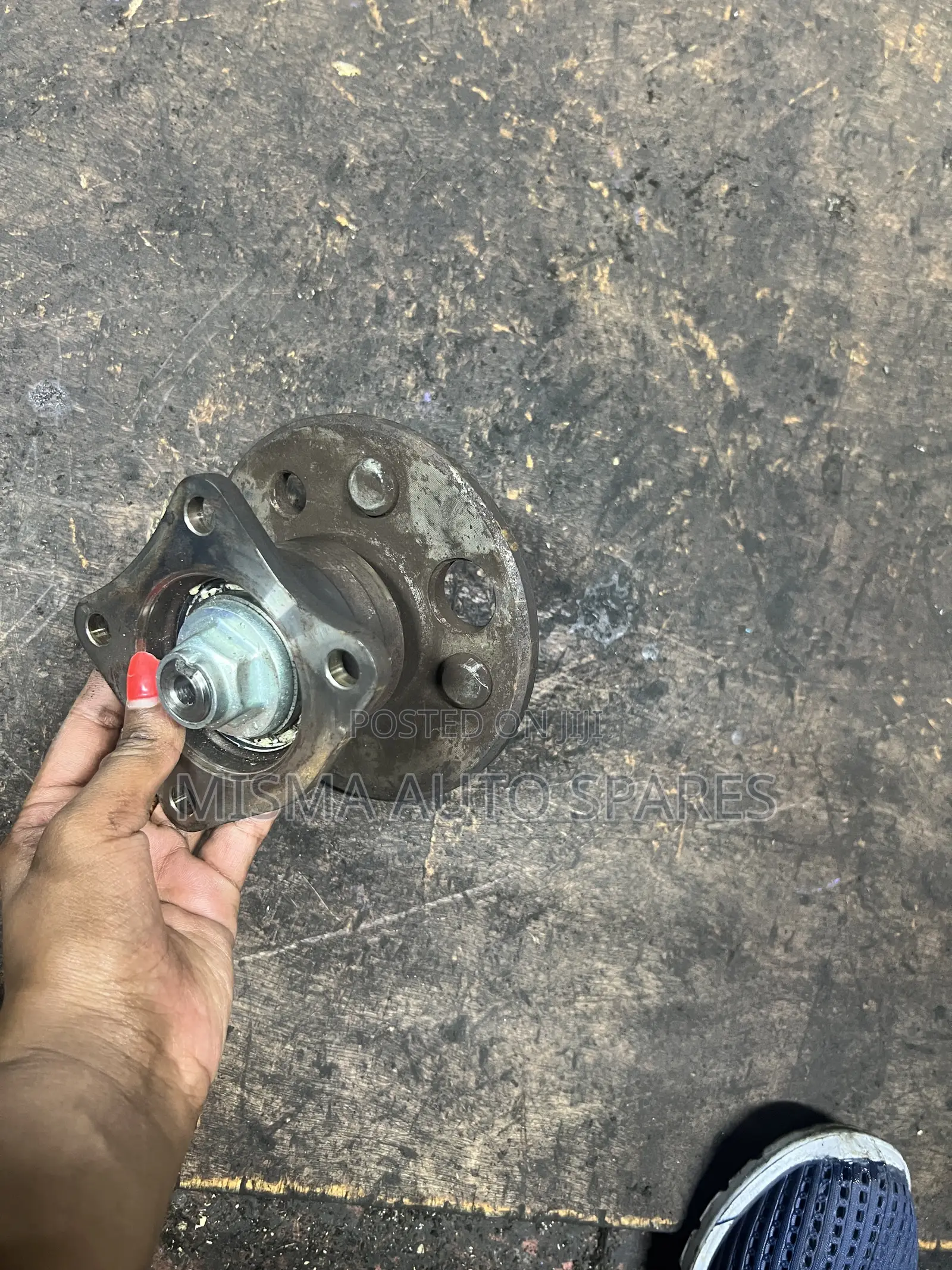 Corolla Rear Hub
