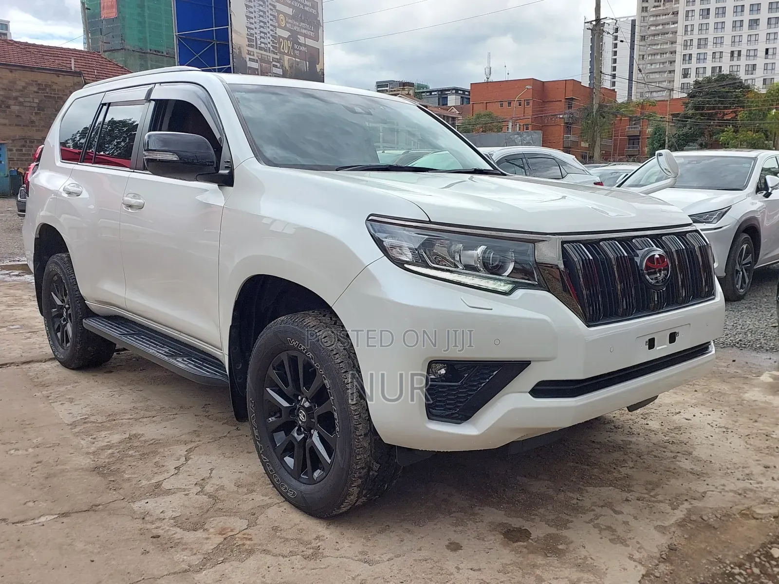 Toyota Land Cruiser Prado 2021 White
