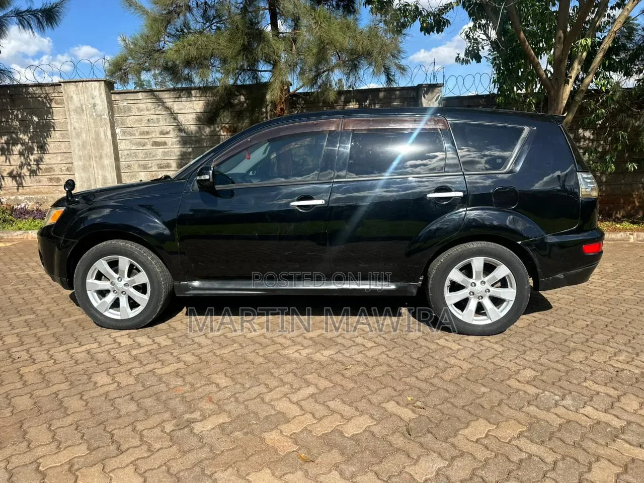 Mitsubishi Outlander 2010 Black