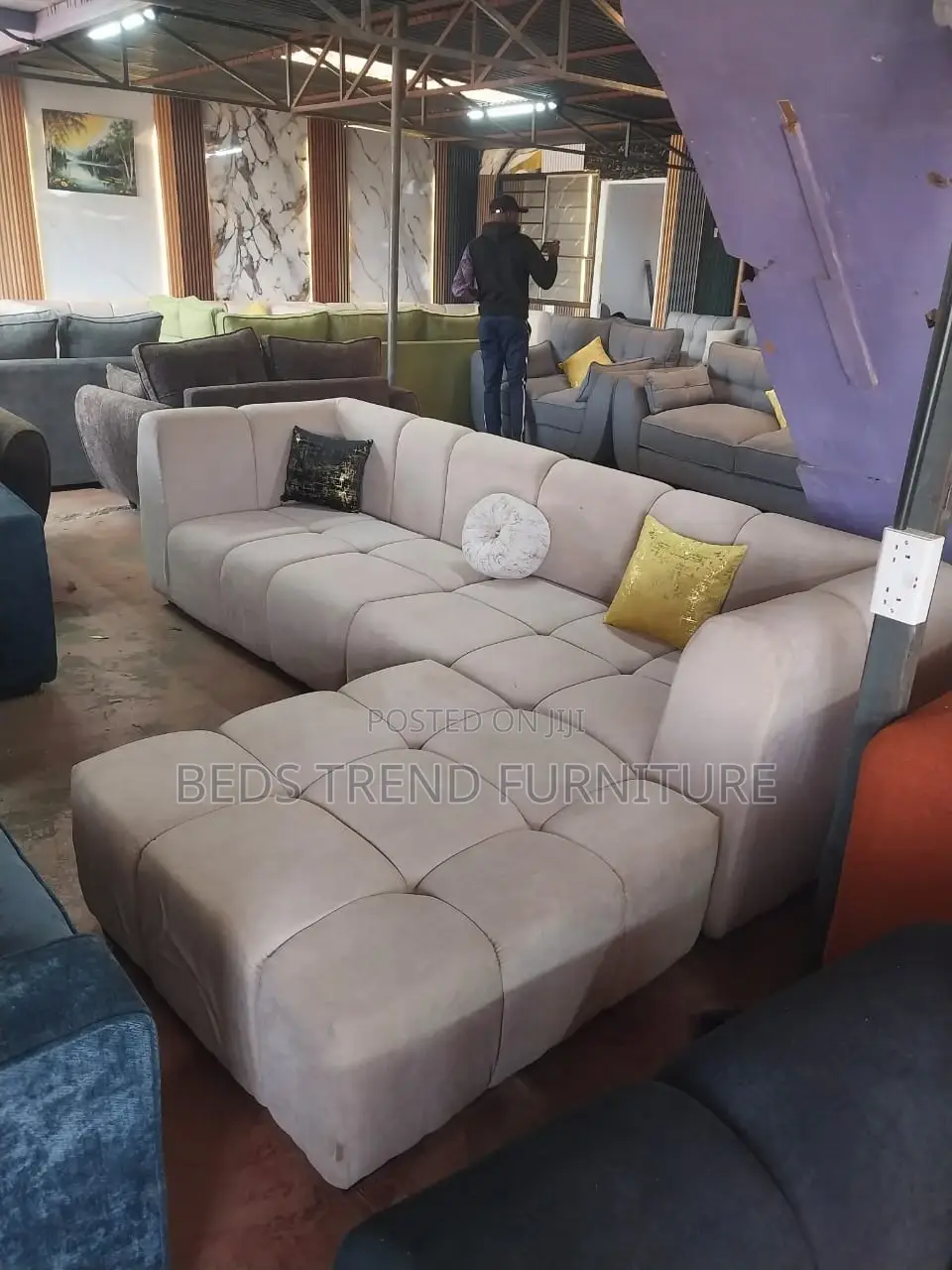 6 Seater Beige Bubble L Seat