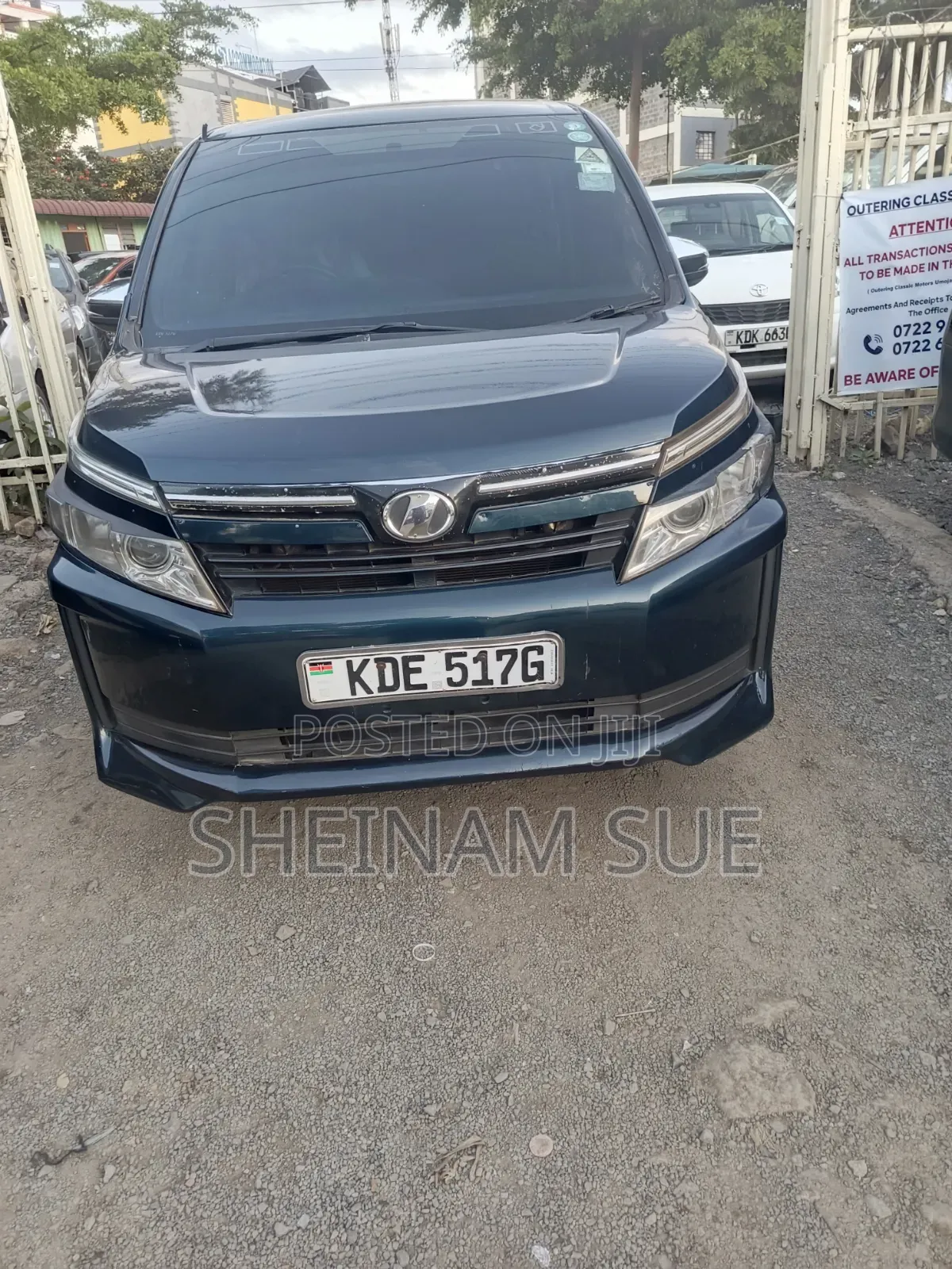 Toyota Voxy SV Premium 2014 Green