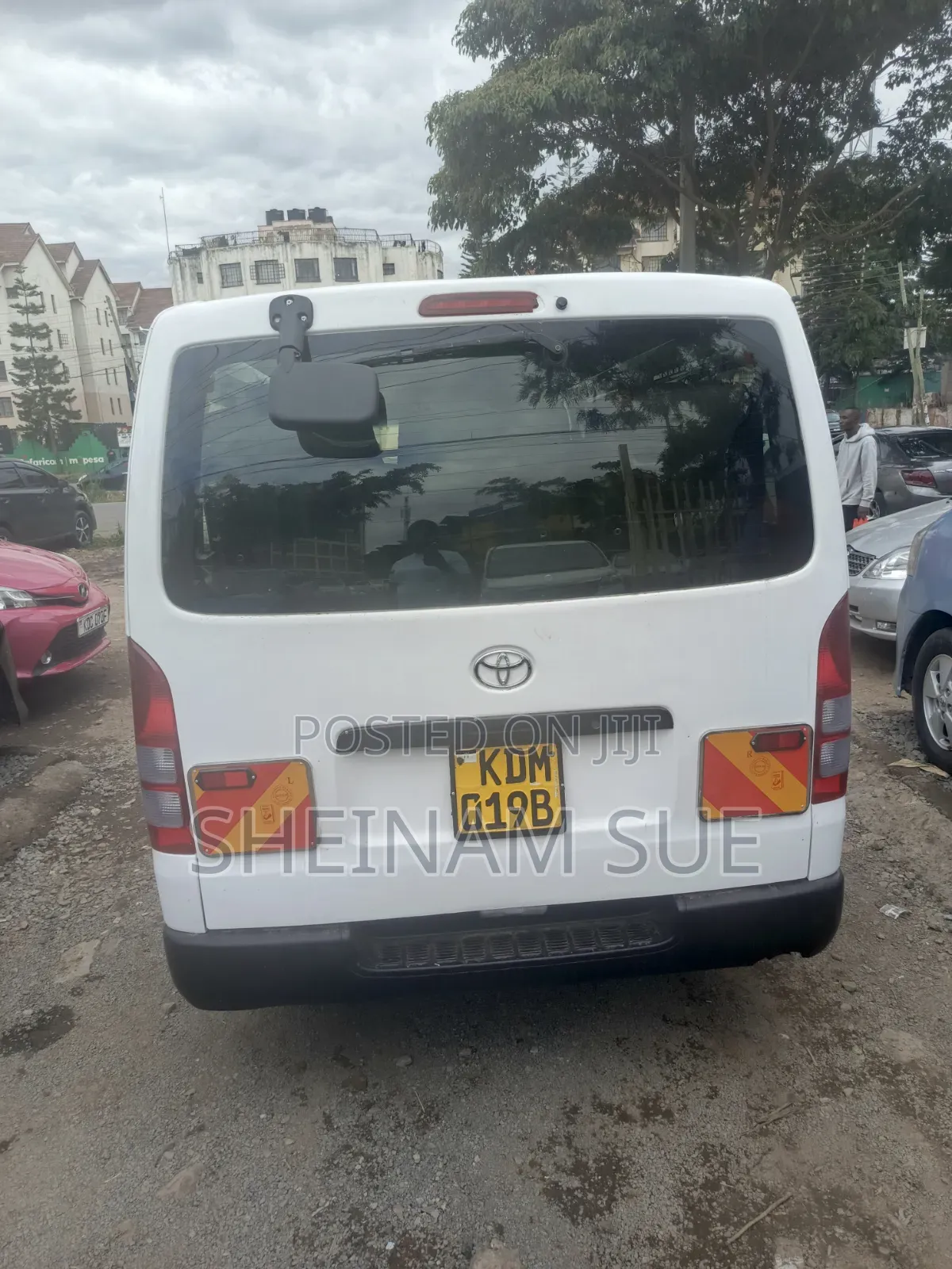 Toyota HiAce 2016 White