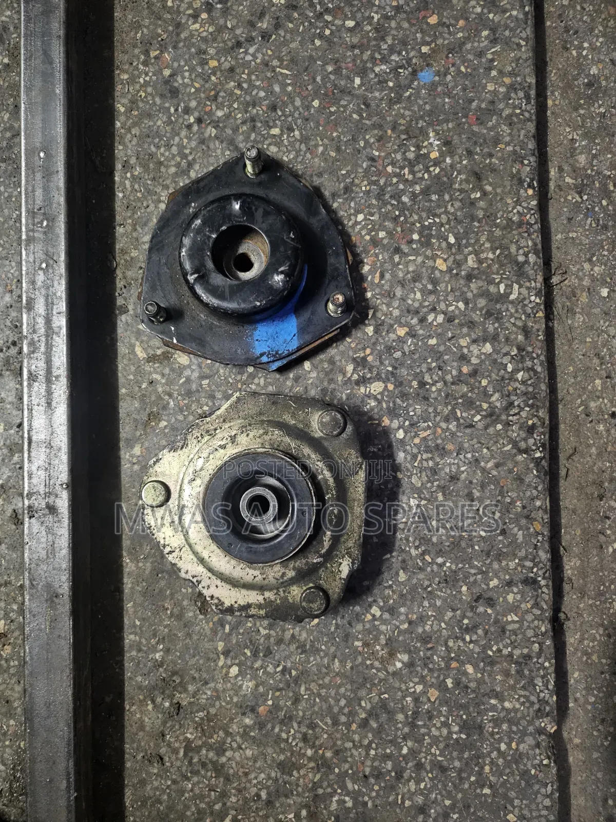 X Trail T30 Front Shock Mounting and Bearing