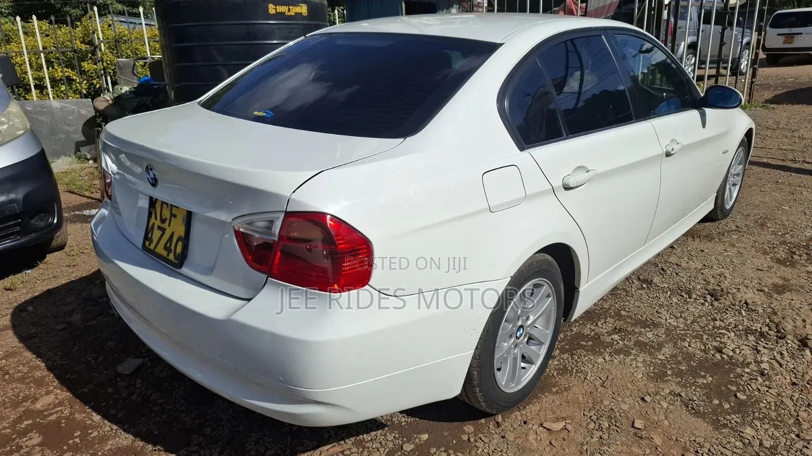 BMW 320i 2009 White