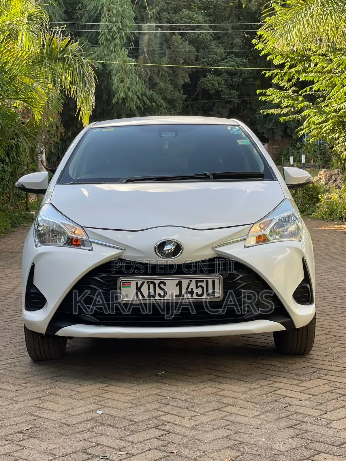 Toyota Vitz 1.0 FWD 5dr 2018 White