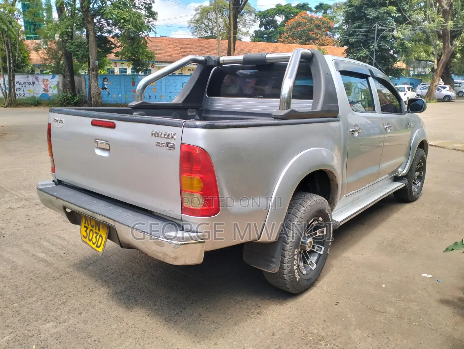 Toyota Hilux 2010 Silver