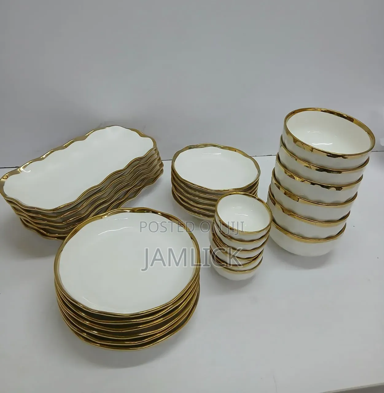 30pcs High Quality Ceramic Dinner Set – White Gold - Bz
