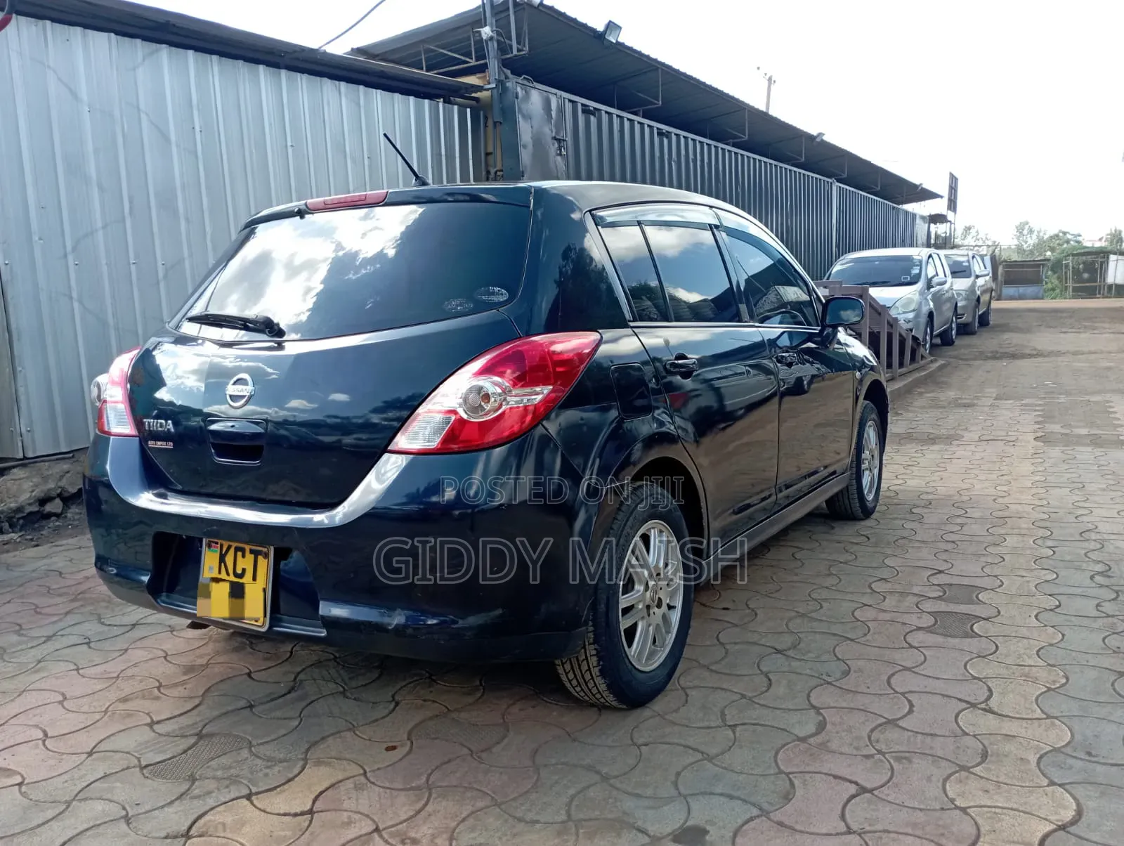 Nissan Tiida 1.5L 16V 2011 Black