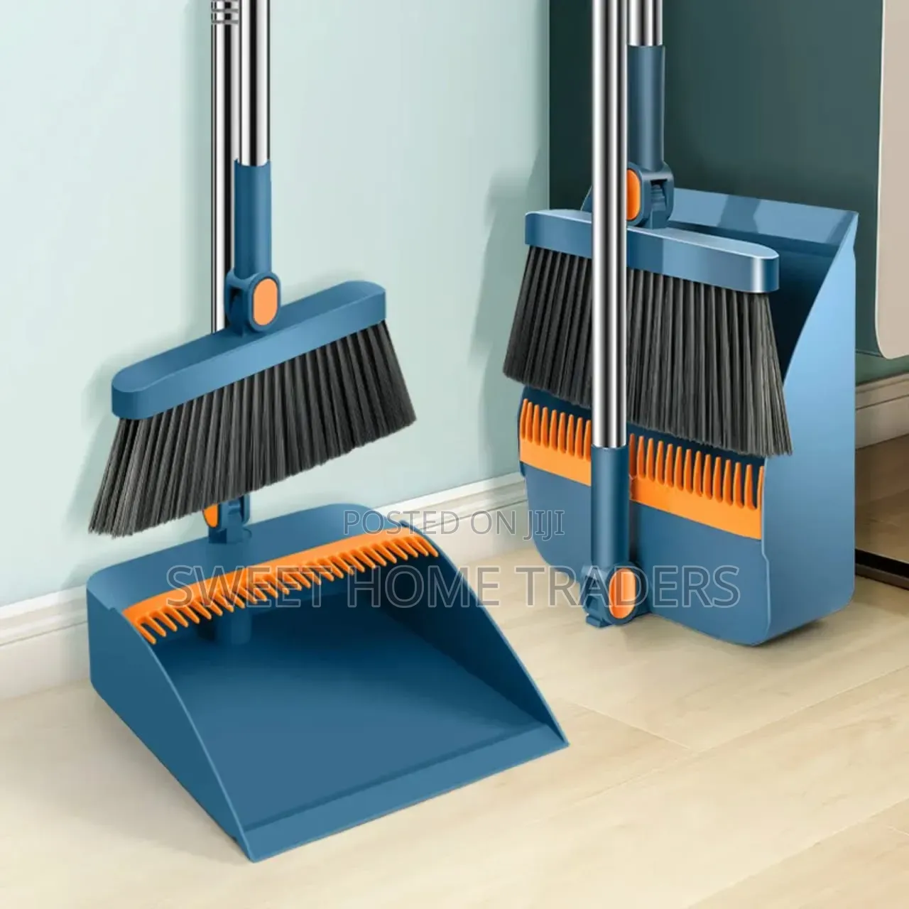 *2 in 1 Foldable Rotating Broom Dustpan Set*