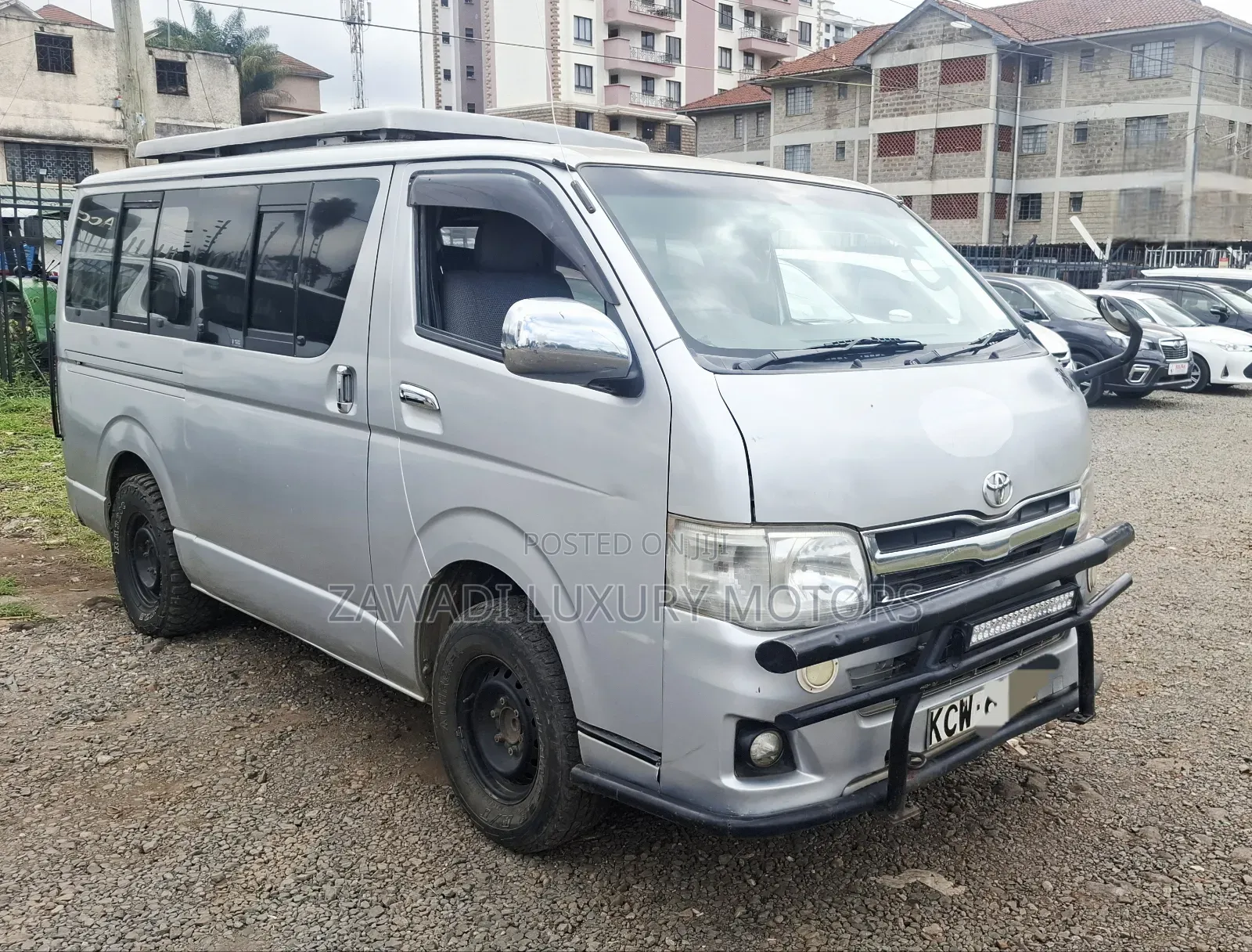Toyota HiAce 2012 Silver