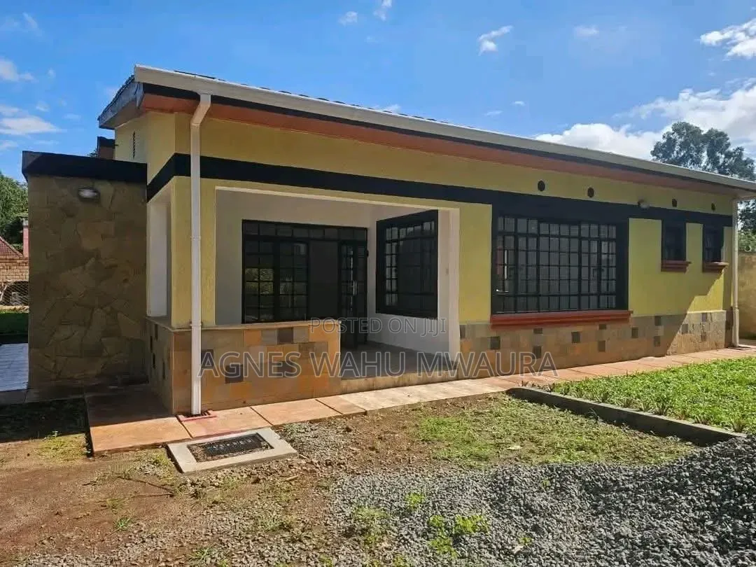 3bdrm Bungalow in Karen for rent