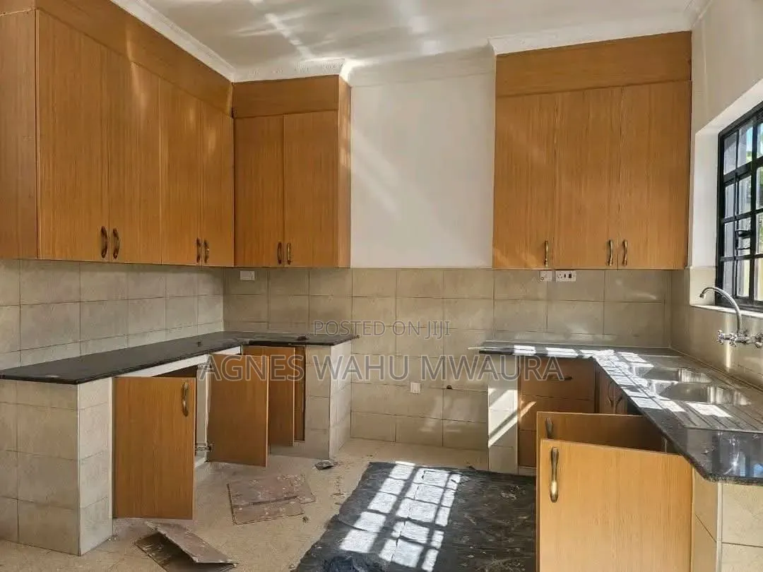 3bdrm Bungalow in Karen for rent