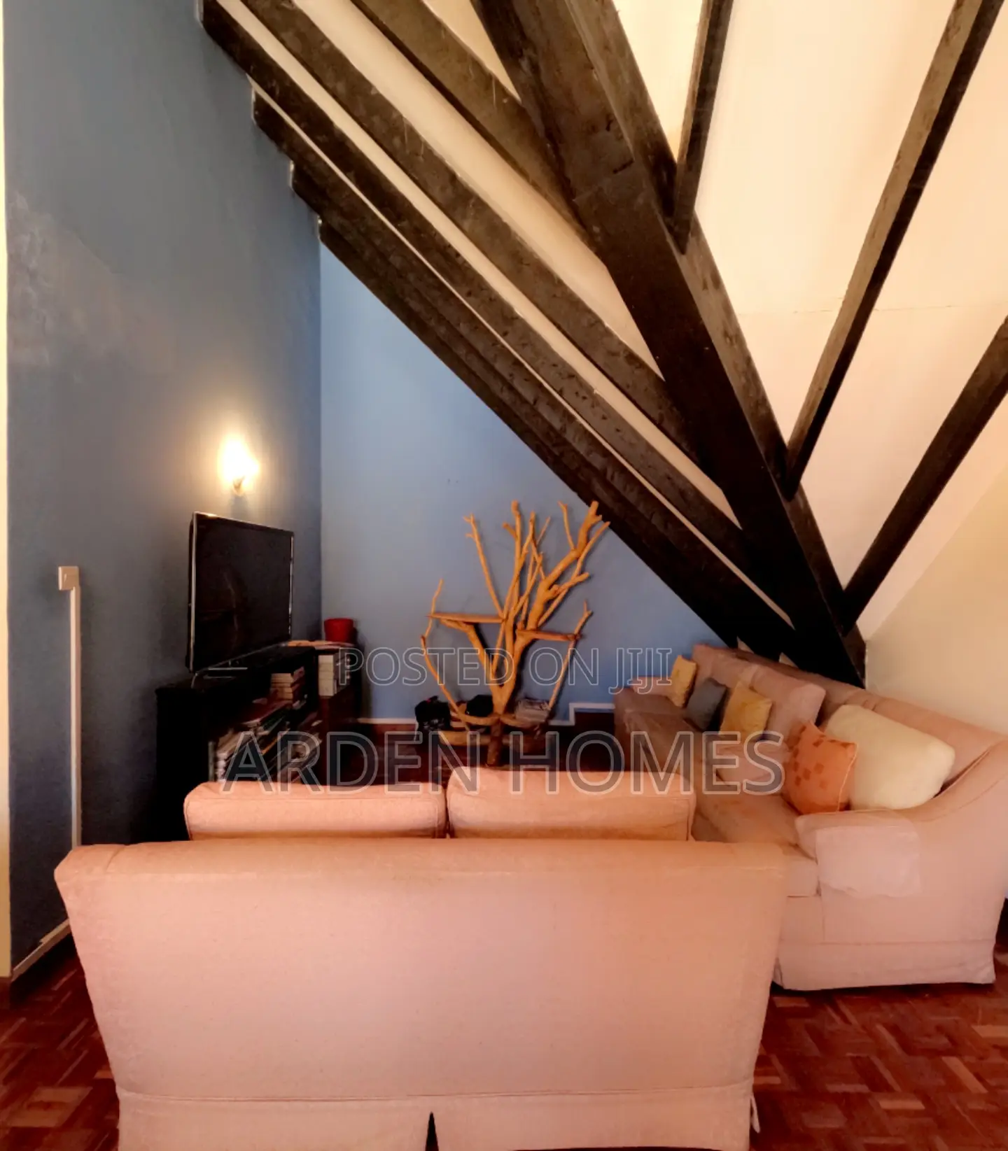 4bdrm Townhouse/Terrace in Valley Arcade for sale