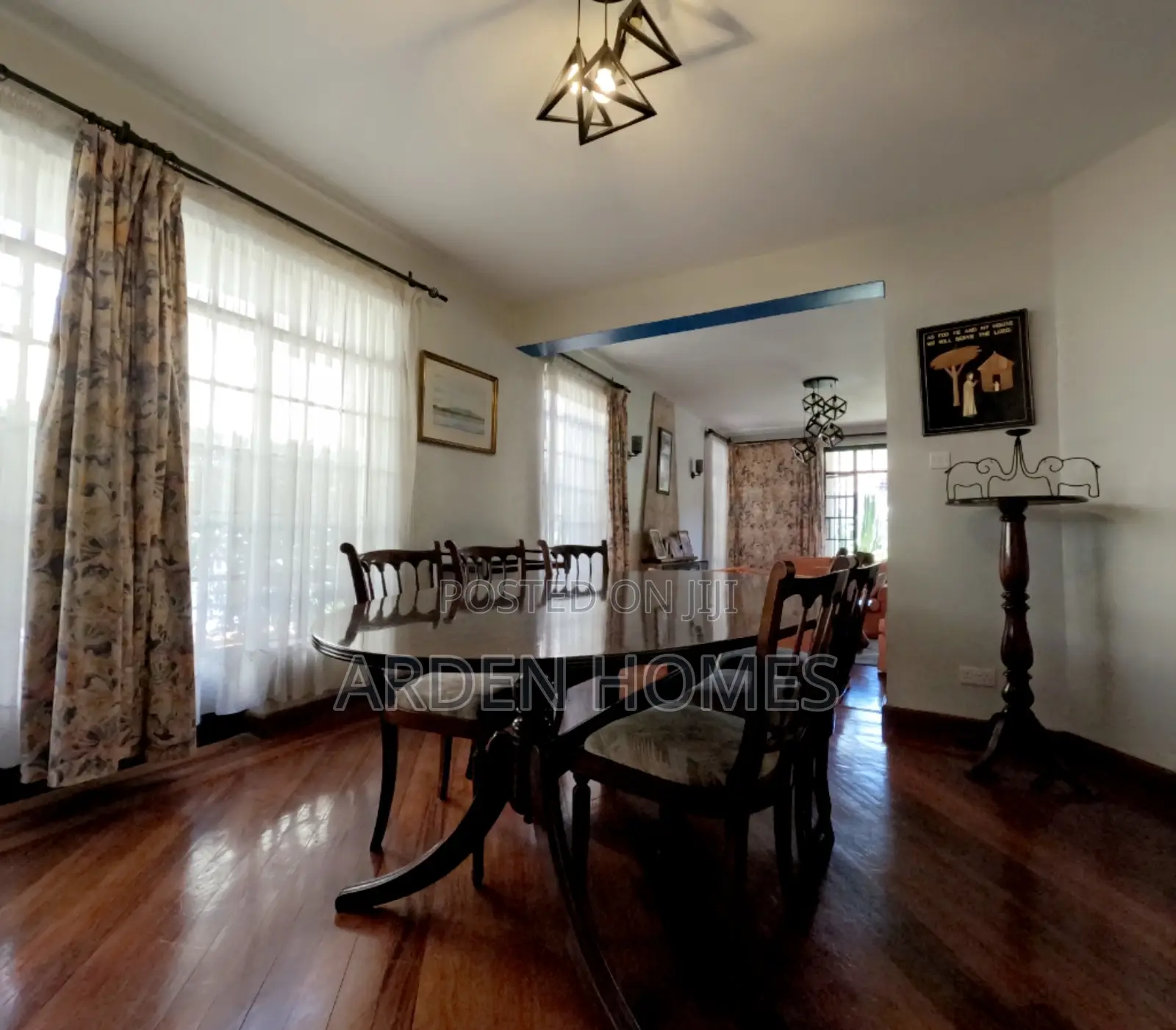 4bdrm Townhouse/Terrace in Valley Arcade for sale