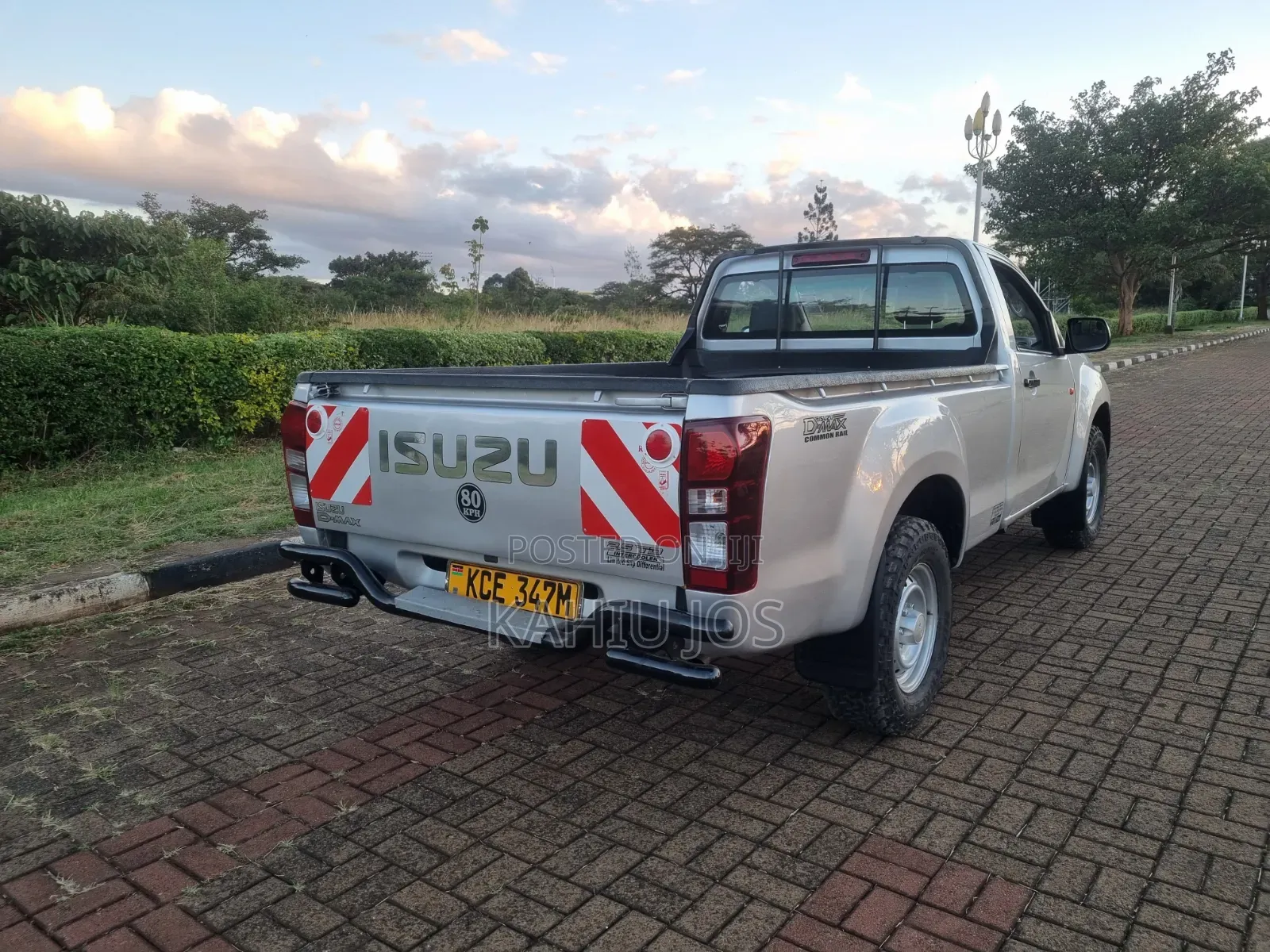 Isuzu D-MAX 2015 Silver