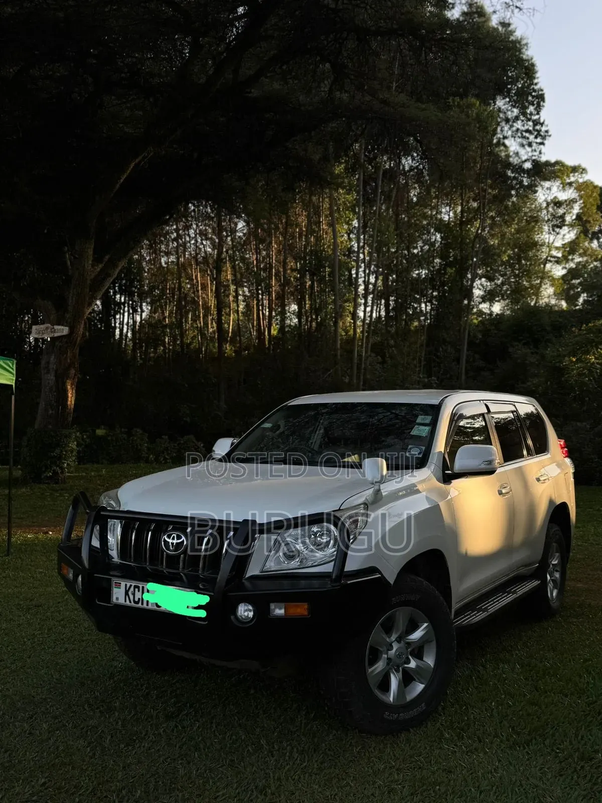 Toyota Land Cruiser Prado 2011 White
