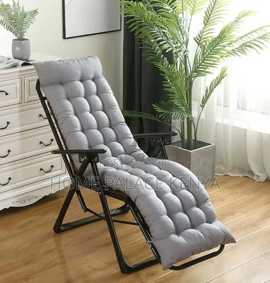 Sun Lounger: Blue Padded Foldable Reclining Outdoor Lounger
