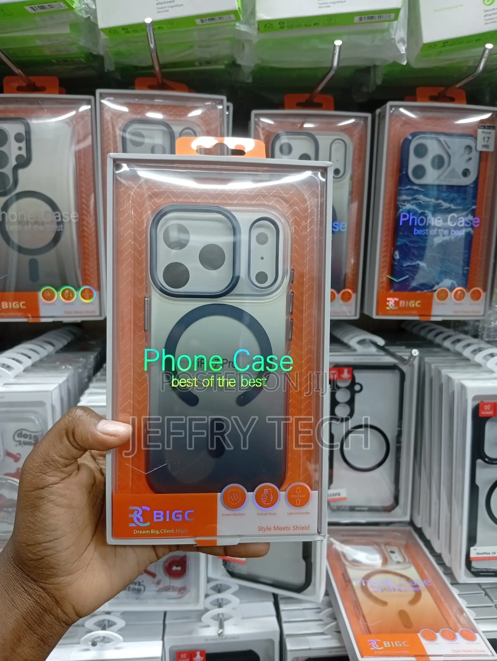 Phone Case Features a Transparent Design With a Black Camera Lens