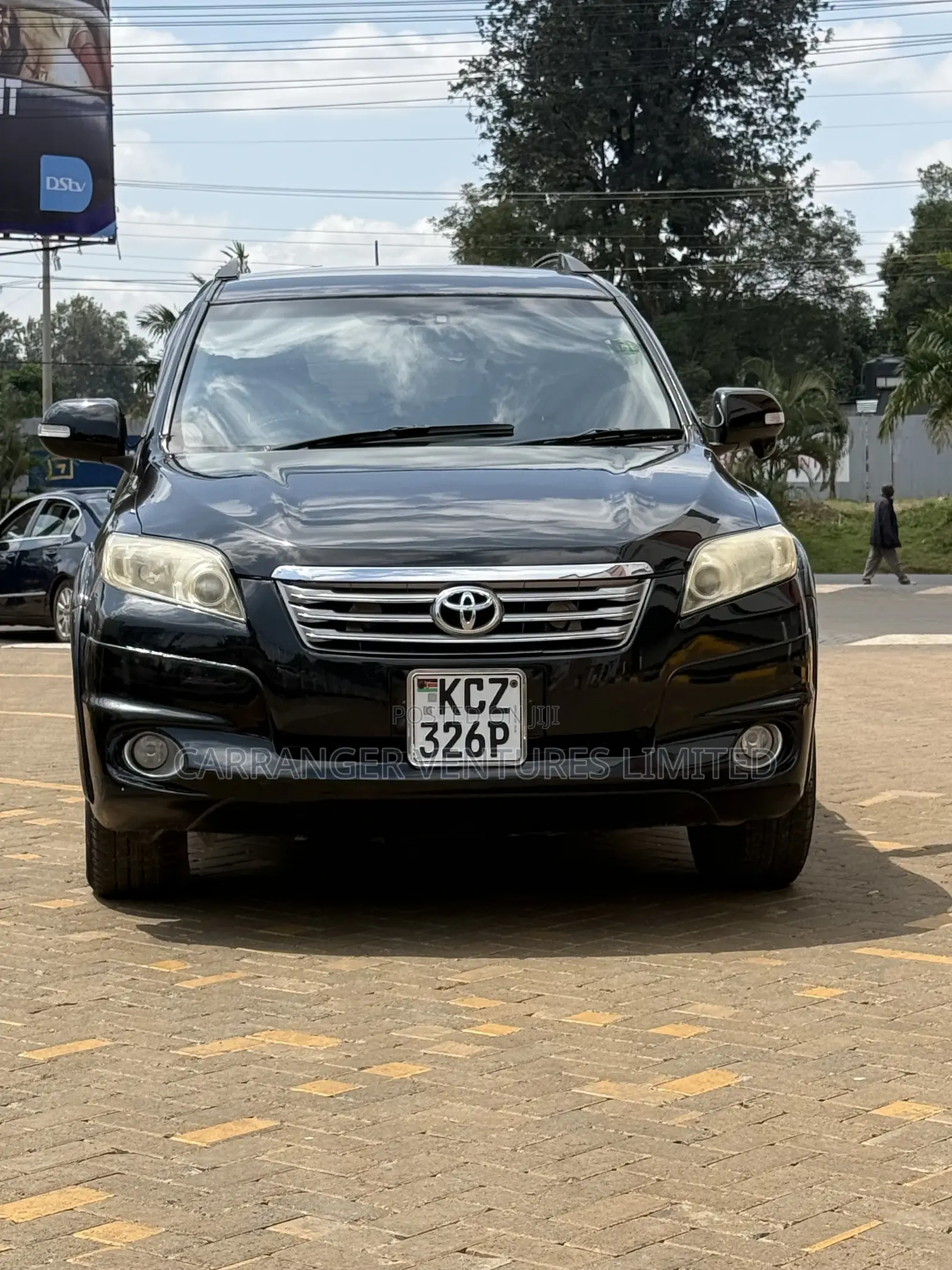 Toyota Vanguard 2013 Black