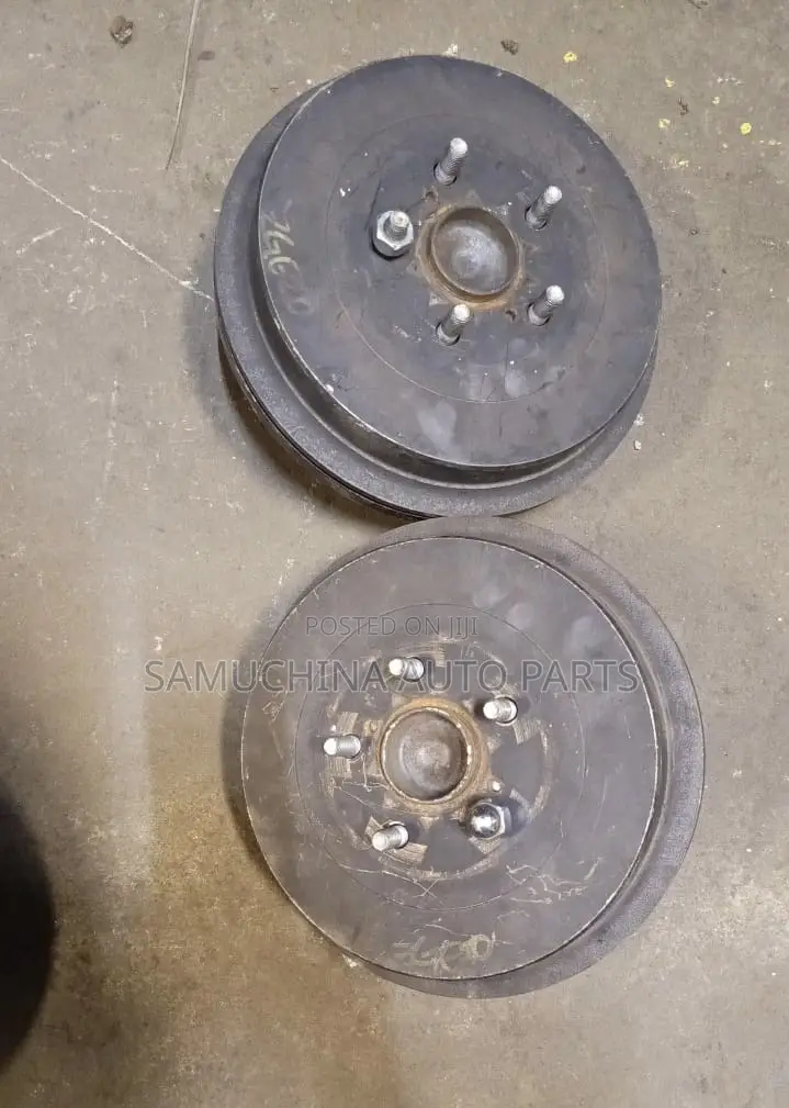 Rear Hub's Toyota Wish 2013