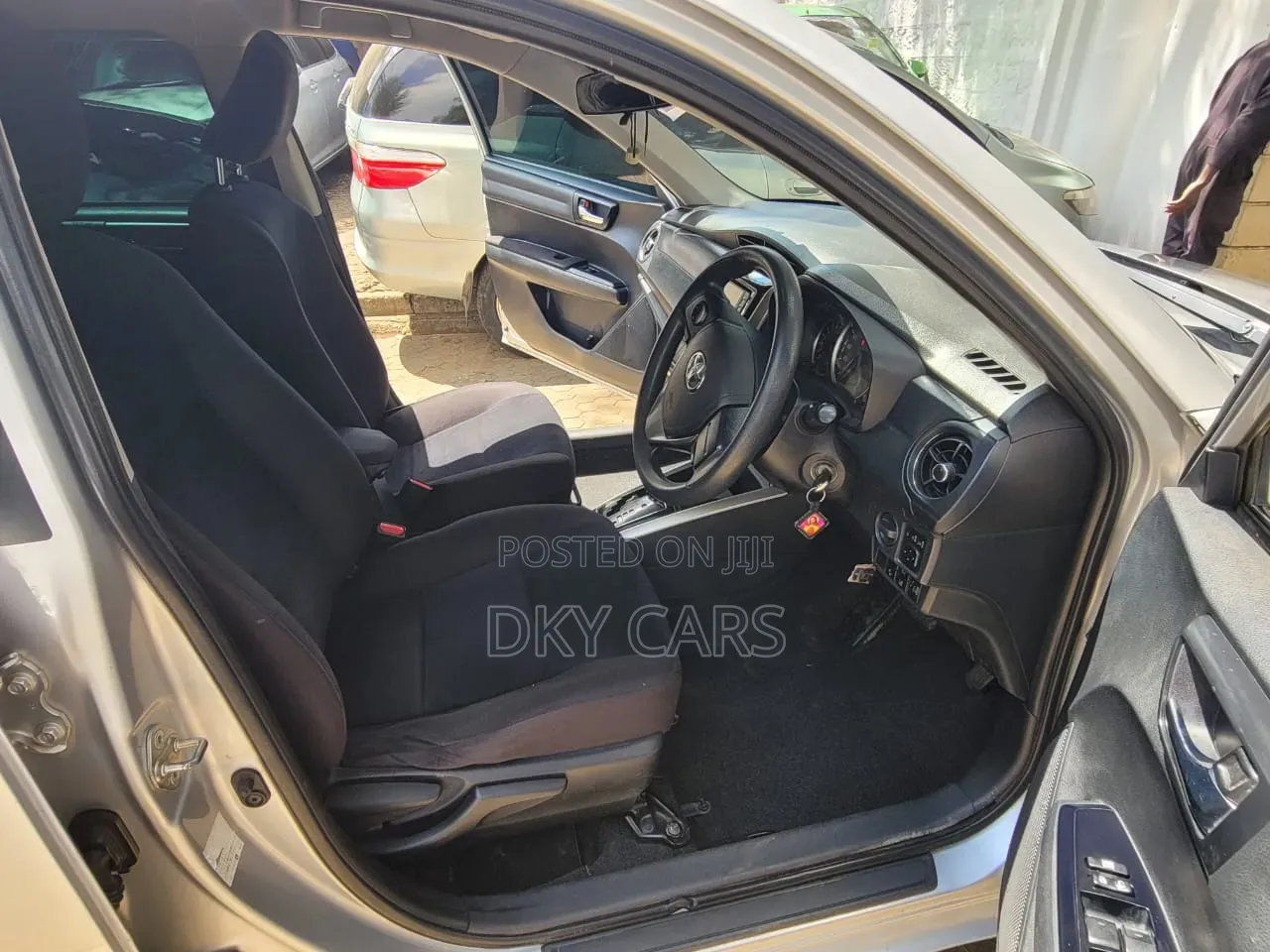Toyota Corolla Fielder 2015 Silver