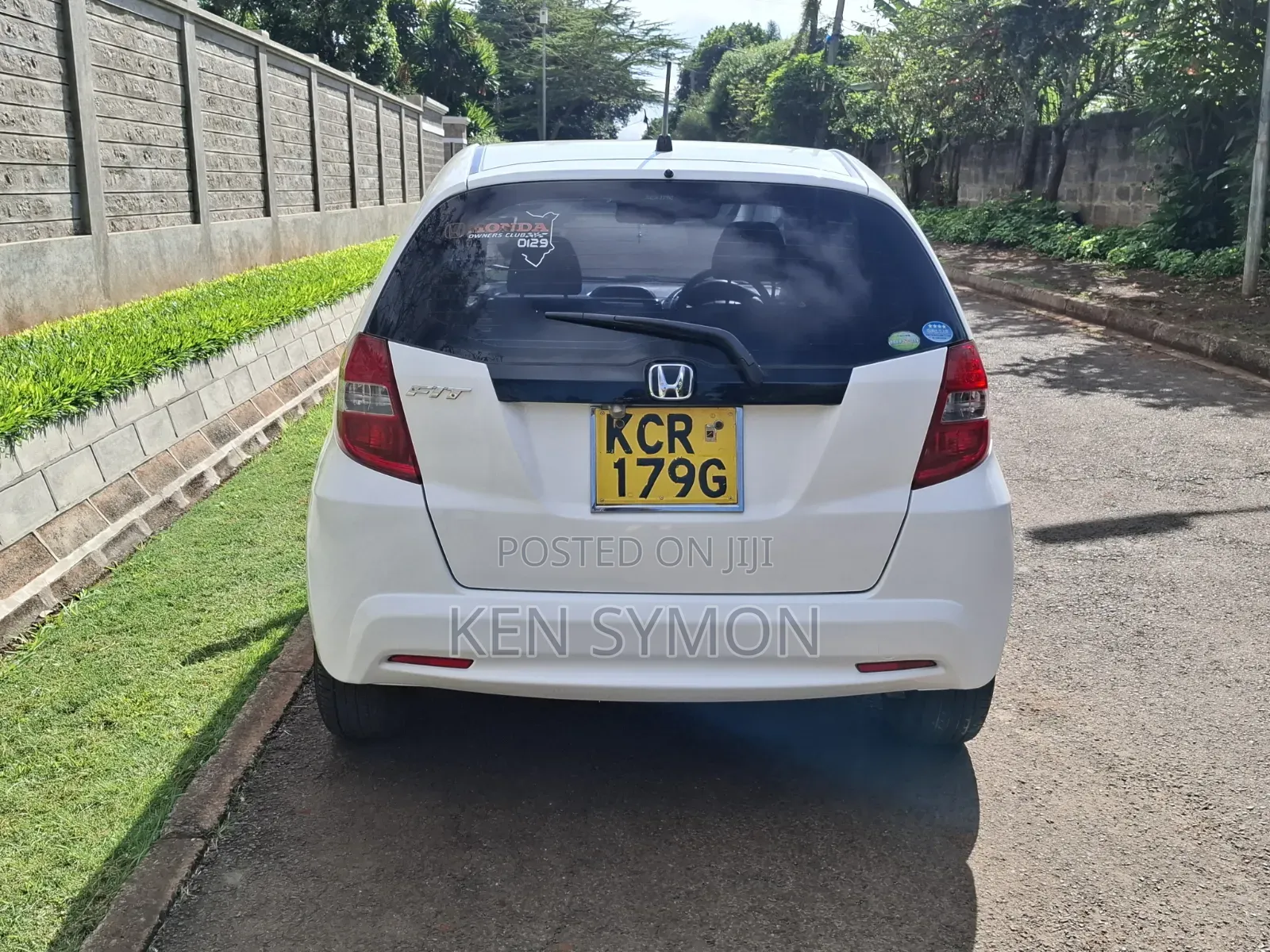 Honda Fit 2011 Pearl