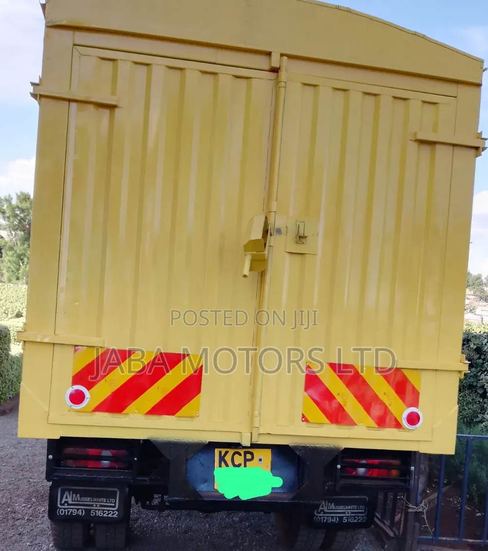 Mitsubishi Model:Fuso 2009 Gross Weight 7600 4100 Cc 5000
