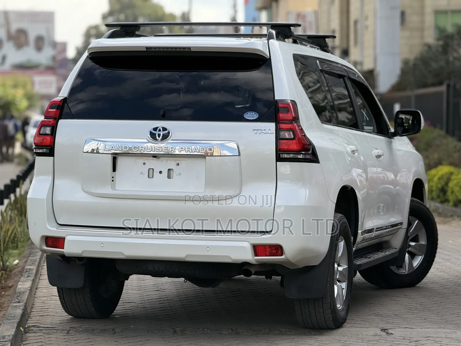 Toyota Land Cruiser Prado 2.7 2019 White