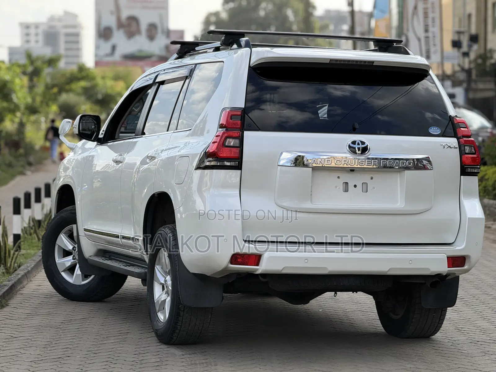 Toyota Land Cruiser Prado 2.7 2019 White