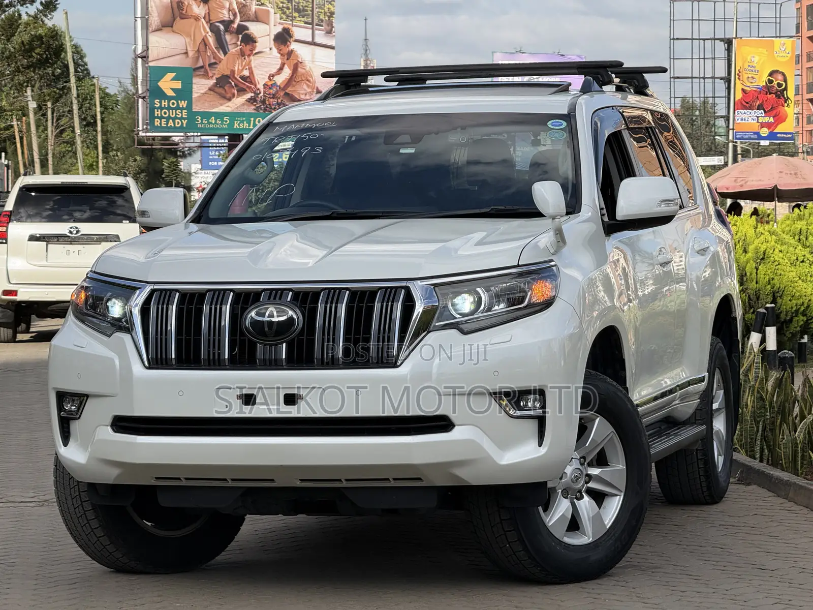 Toyota Land Cruiser Prado 2.7 2019 White