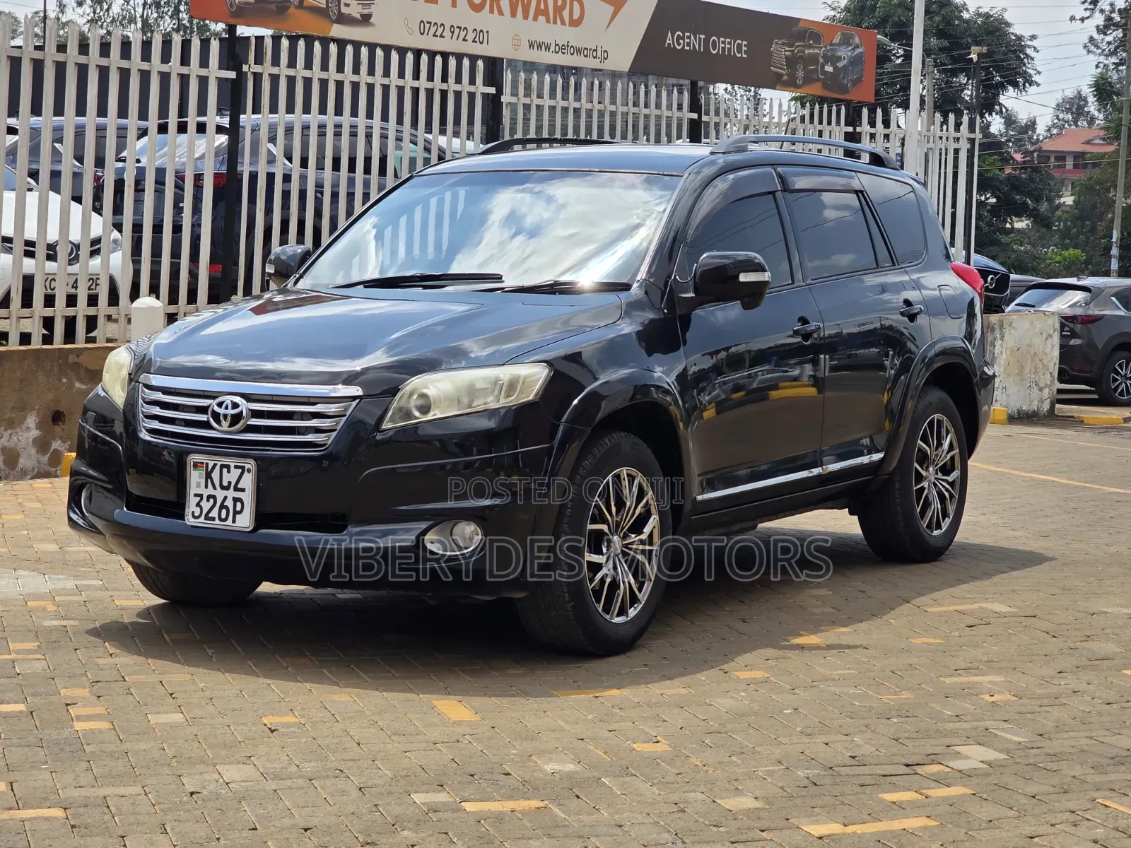 Toyota Vanguard 2013 Black