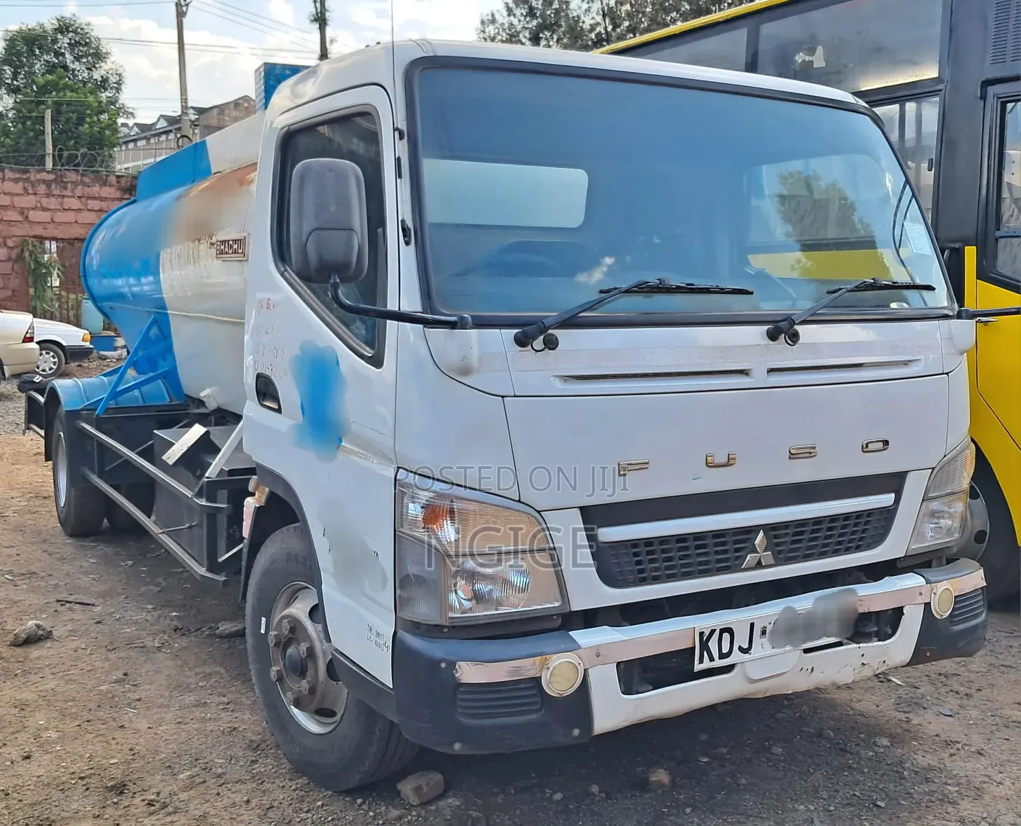 Mitsubishi --Canter Tank